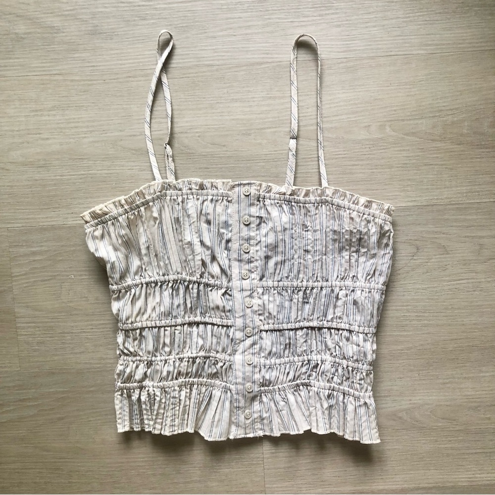 Woman’s Forever 21 Crop Top